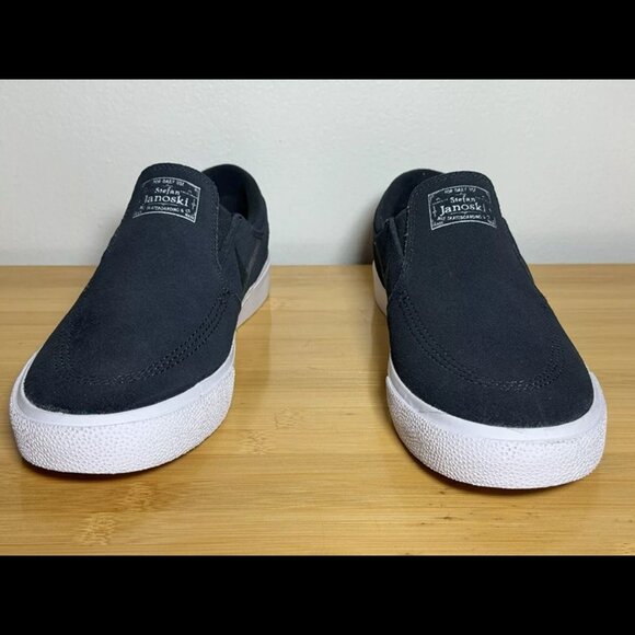 Size 8 - Nike SB Zoom Stefan‎ Janoski Slip On Unisex Black - Picture 3 of 10